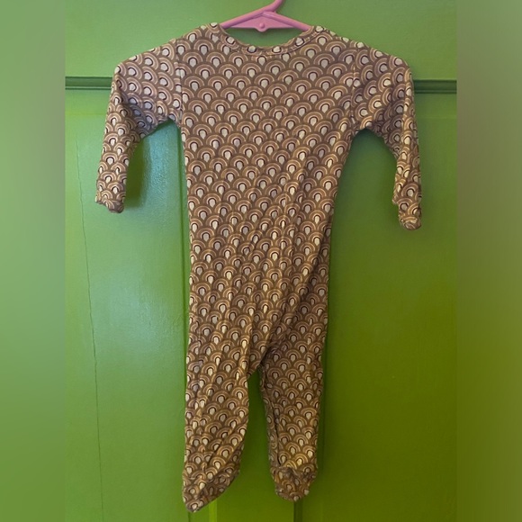 Kate Quinn onesie - Picture 2 of 5